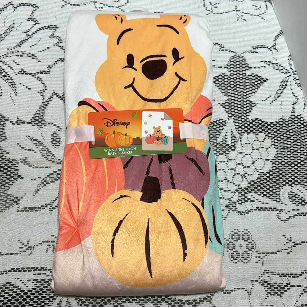 Disney Winnie the Pooh Fall Baby Blanket Pumpkins Leaves 30”x40”